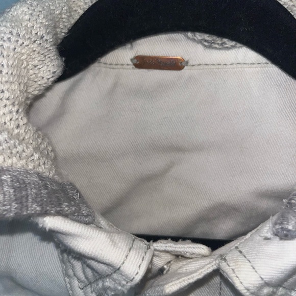 Free People White & Gray Denim Jacket with Hoodie 🌵 - Picture 5 of 7